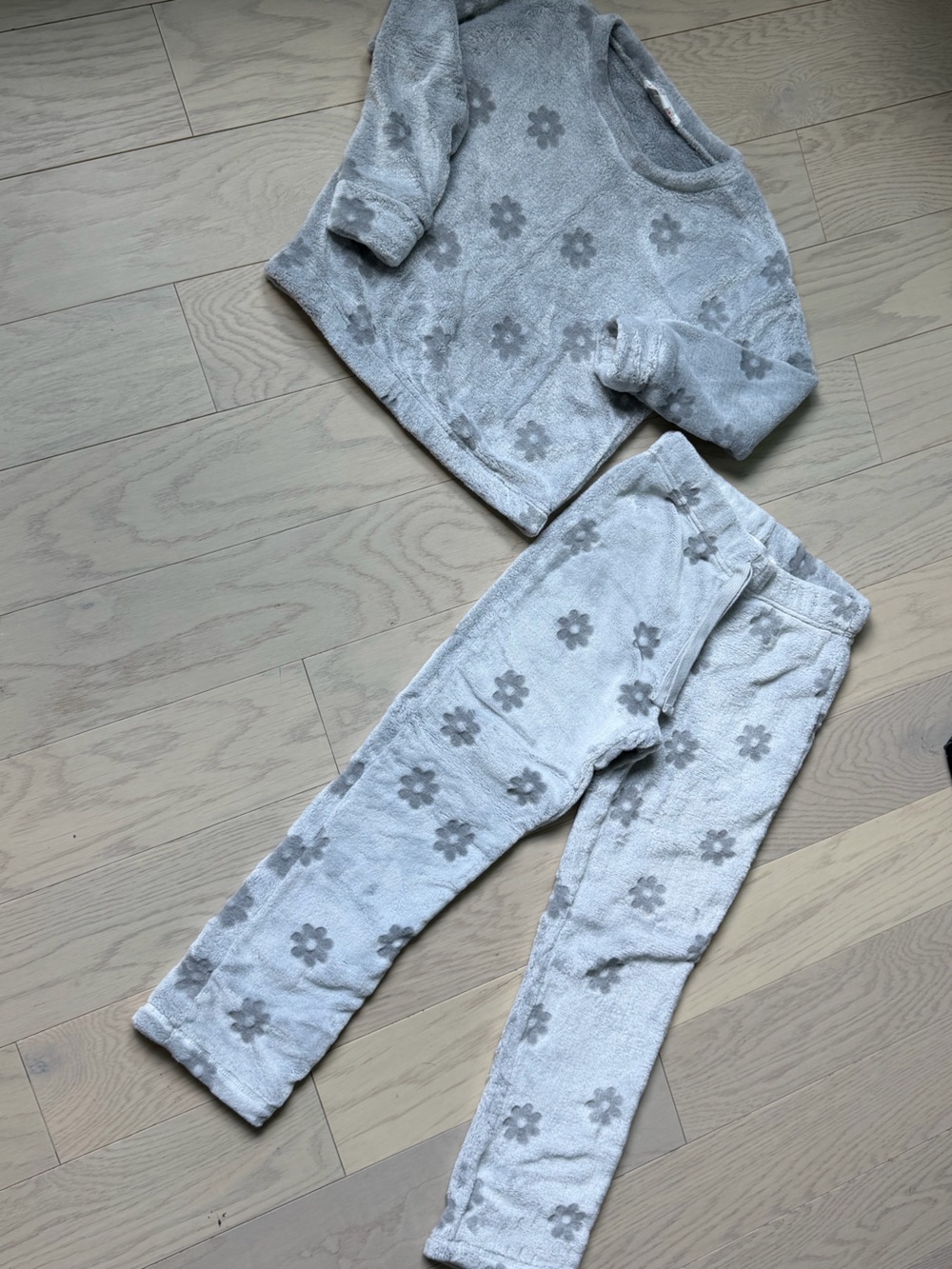 Pink Republic Gray Floral Leggings for Kids